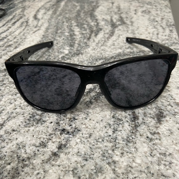 Oakley Accessories Oakley Sunglasses Lenses Scratched Poshmark